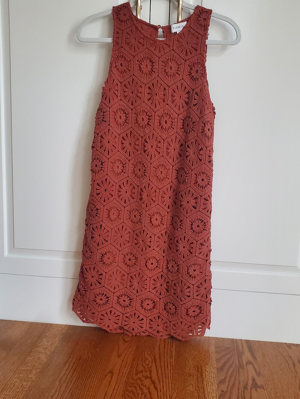Evereve Women's Rust Brown Crochet Shift Dress
